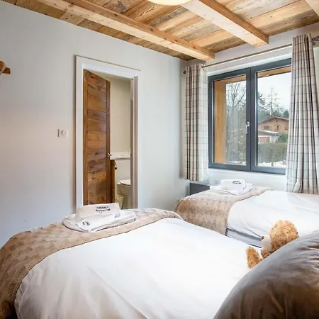 Des Amis- Year * Chamonix