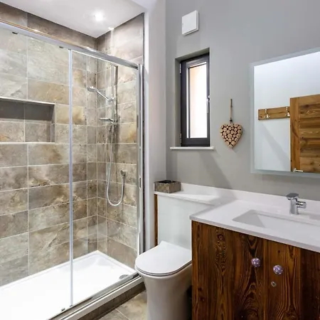 Des Amis- Year شقة شامونكس