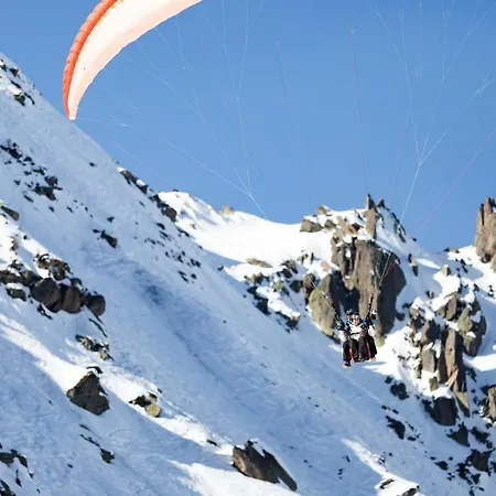 Des Amis- Year * Chamonix